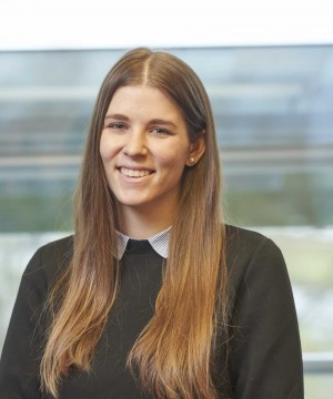 Saskia Heß, Kundenbetreuung